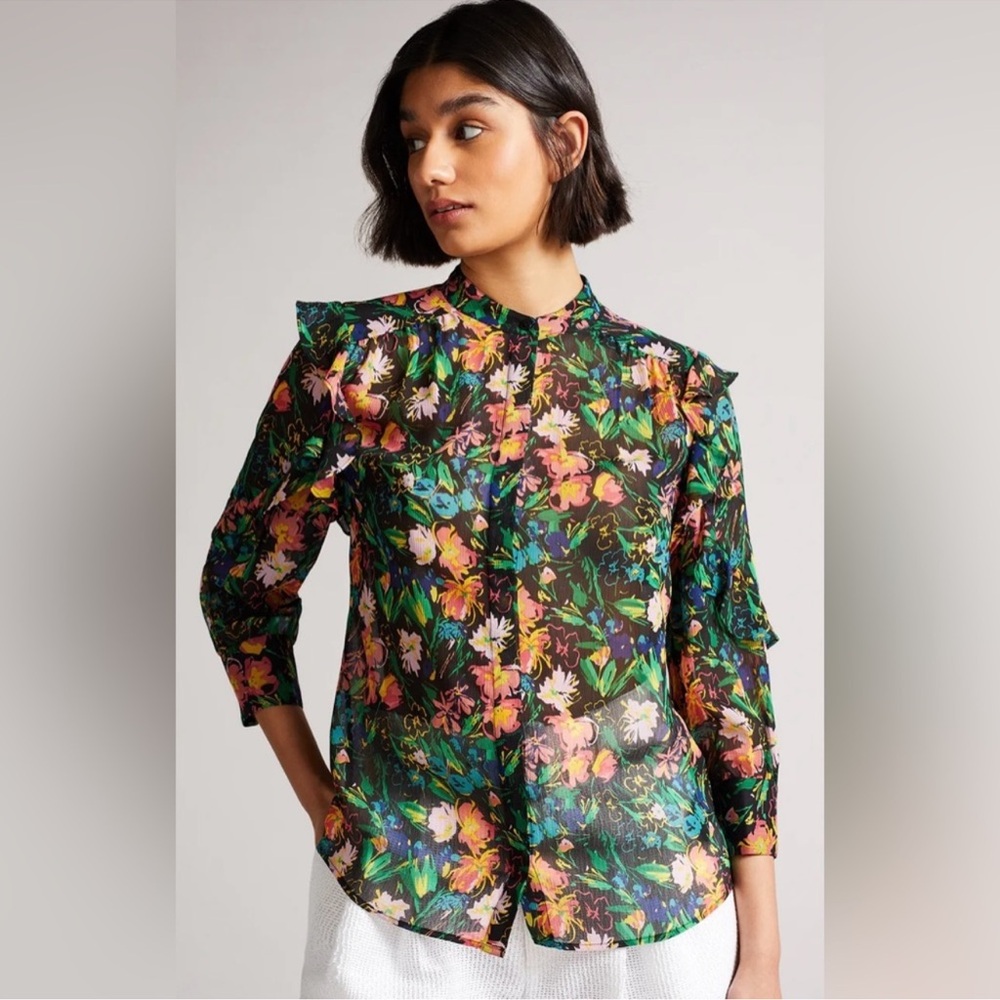TED BAKER LONDON FLORAL CARITA RUFFLE SLEEVE BLOUSE, SIZE 8.